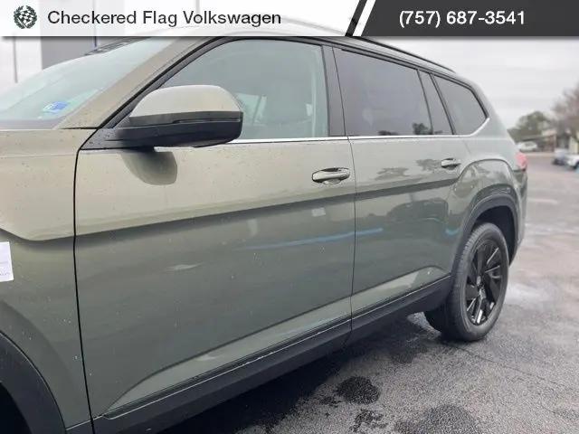 2026 Volkswagen Atlas SE with Technology