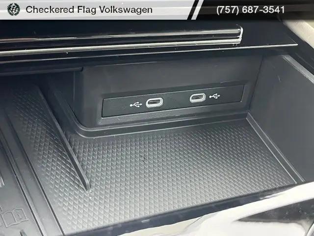 2026 Volkswagen Atlas SE with Technology