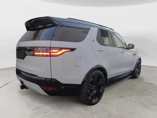 2025 Land Rover Discovery P360 Dynamic SE