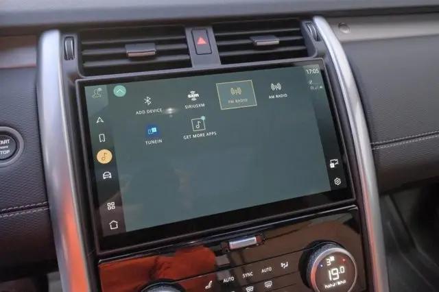 2025 Land Rover Discovery P360 Dynamic SE