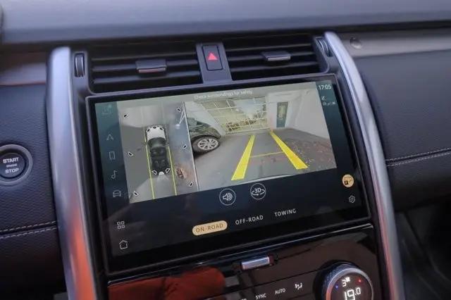 2025 Land Rover Discovery P360 Dynamic SE