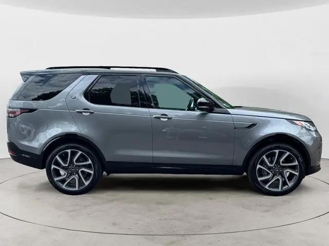 2025 Land Rover Discovery P300 Dynamic SE