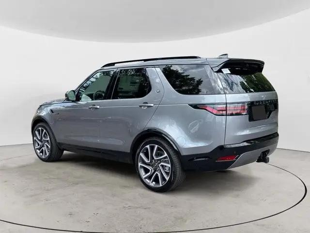 2025 Land Rover Discovery P300 Dynamic SE