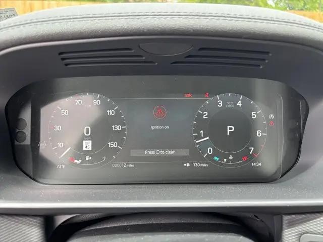 2025 Land Rover Discovery P300 Dynamic SE