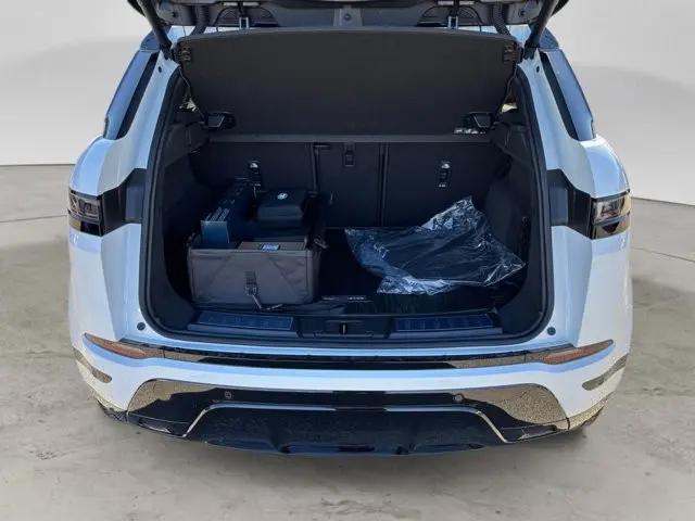2026 Land Rover Range Rover Evoque Dynamic SE