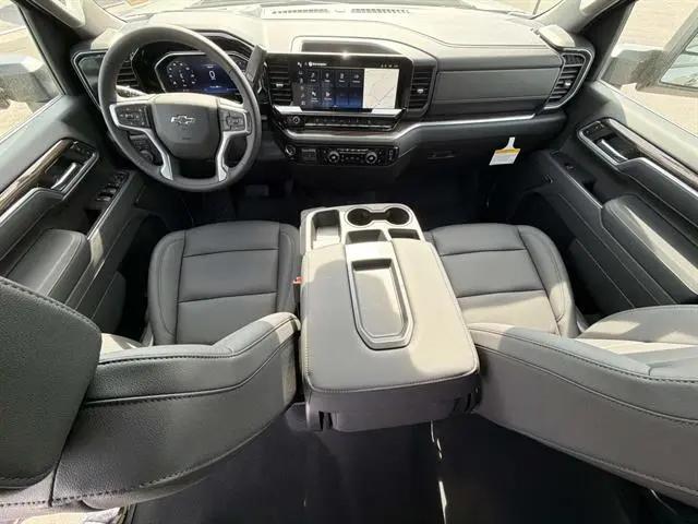 2026 Chevrolet Silverado 2500HD Crew Cab, Standard Bed, LT, 4WD