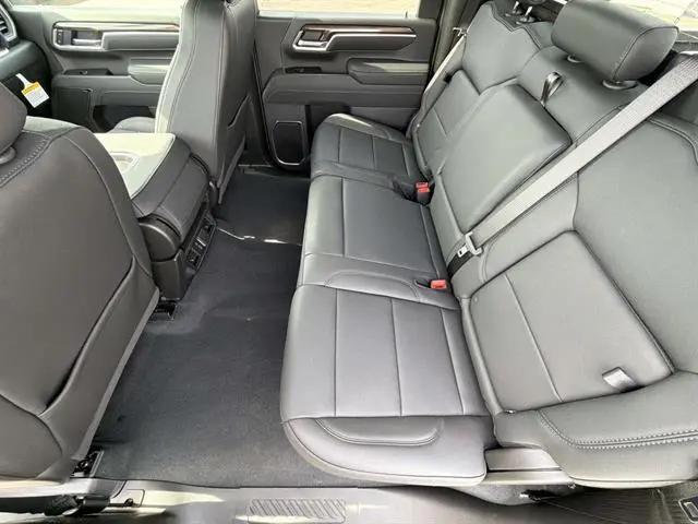 2026 Chevrolet Silverado 2500HD Crew Cab, Standard Bed, LT, 4WD