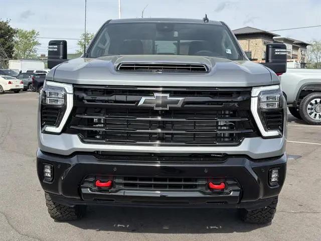 2026 Chevrolet Silverado 2500HD Crew Cab, Standard Bed, LT, 4WD
