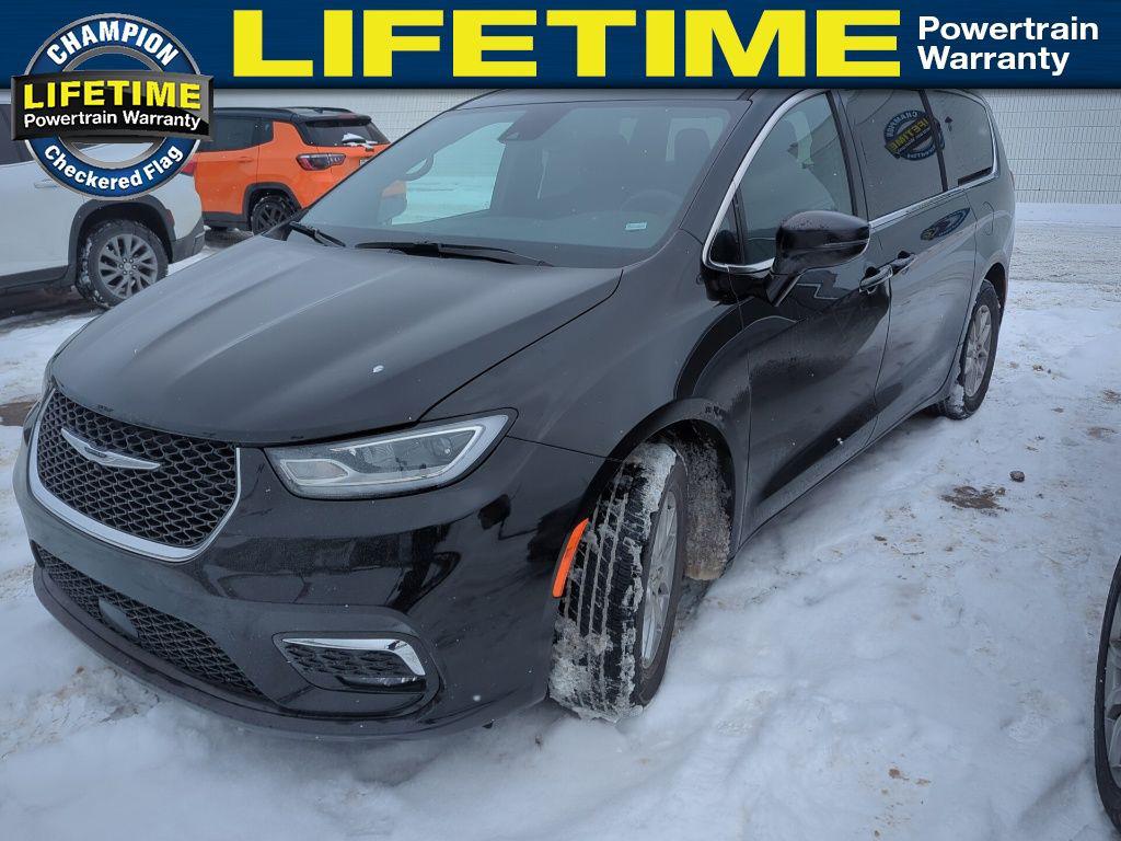 2025 Chrysler Pacifica Select FWD