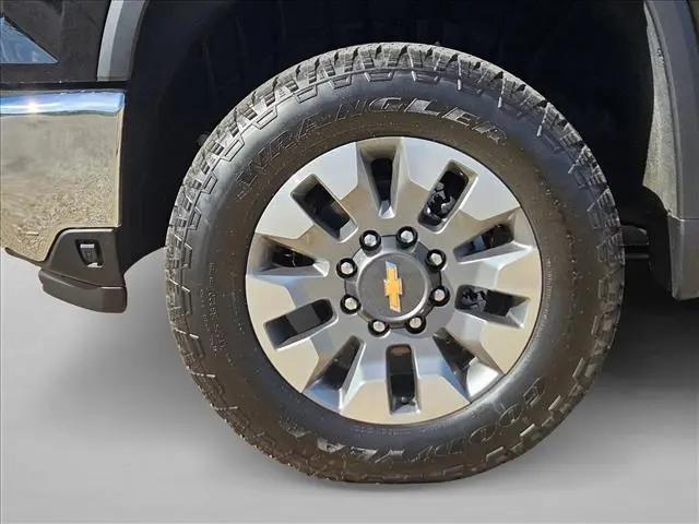 2026 Chevrolet Silverado 2500HD Crew Cab, Standard Bed, LT, 4WD