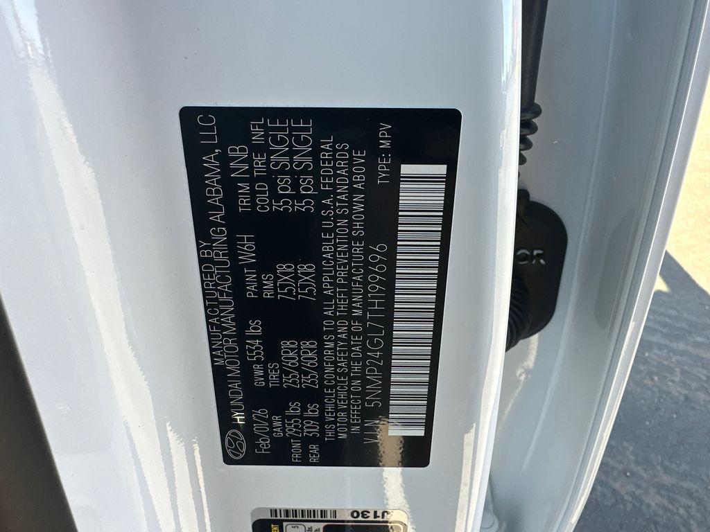 New 2026 White Hyundai SEL FWD image 34