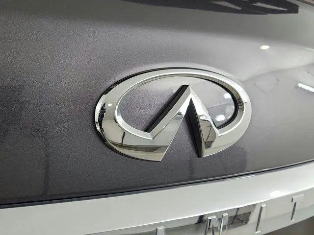 2024 INFINITI QX80 LUXE AWD