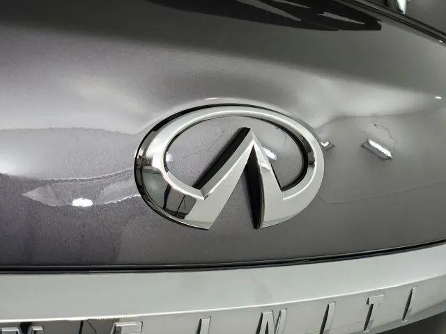 2024 INFINITI QX80 LUXE AWD