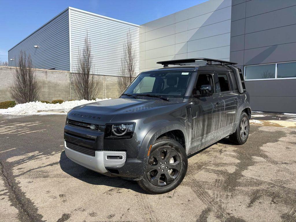 /2025 Land-Rover Defender