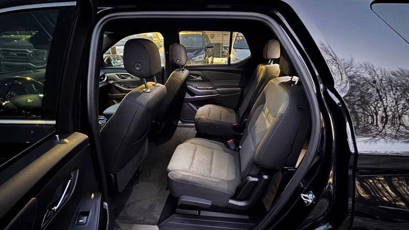 2022 Chevrolet Traverse AWD LT Cloth