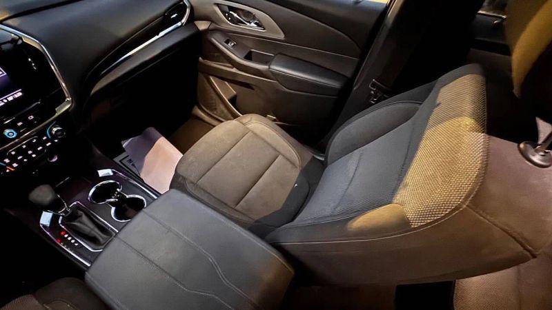 2022 Chevrolet Traverse AWD LT Cloth