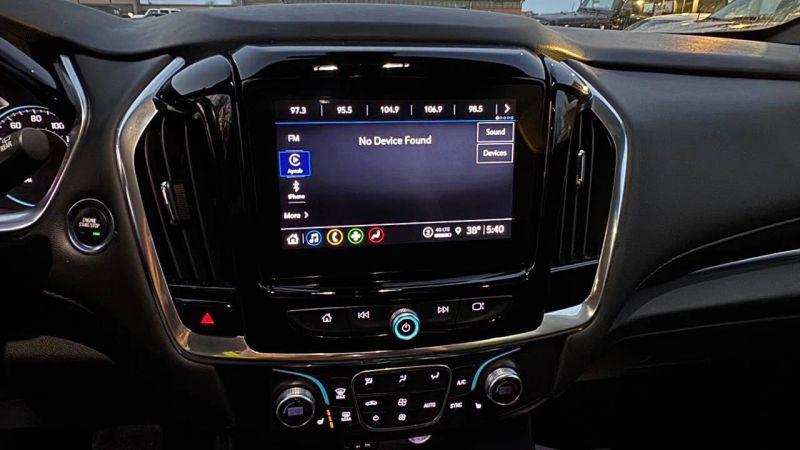 2022 Chevrolet Traverse AWD LT Cloth