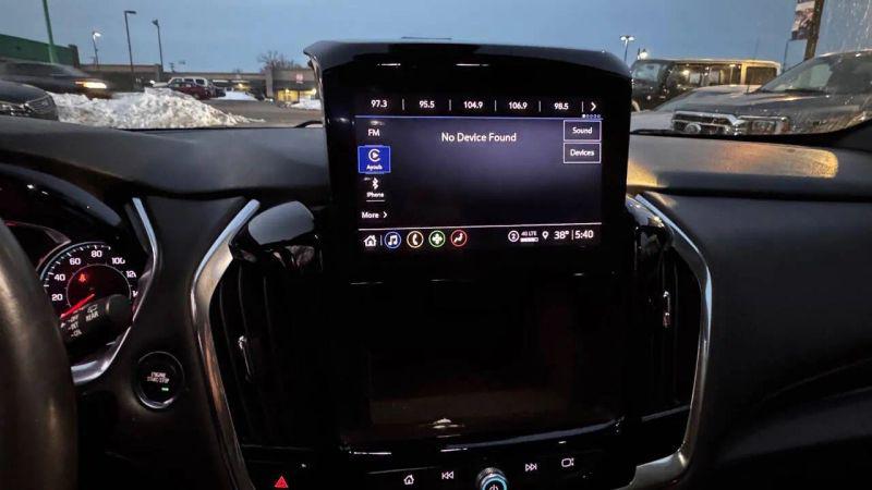 2022 Chevrolet Traverse AWD LT Cloth