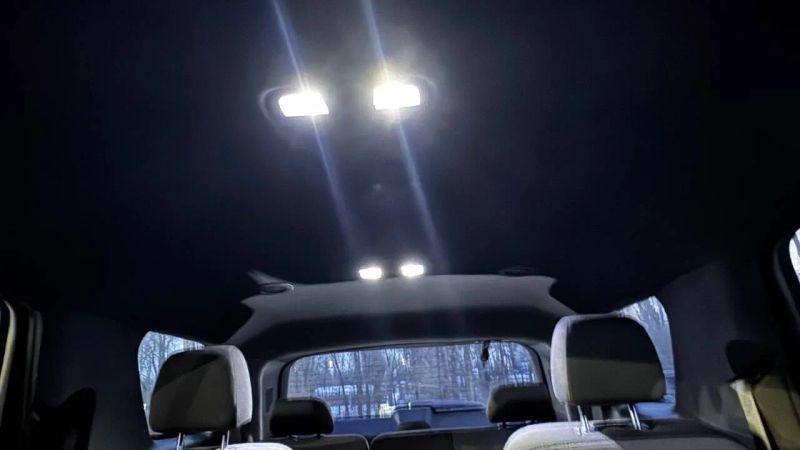 2022 Chevrolet Traverse AWD LT Cloth