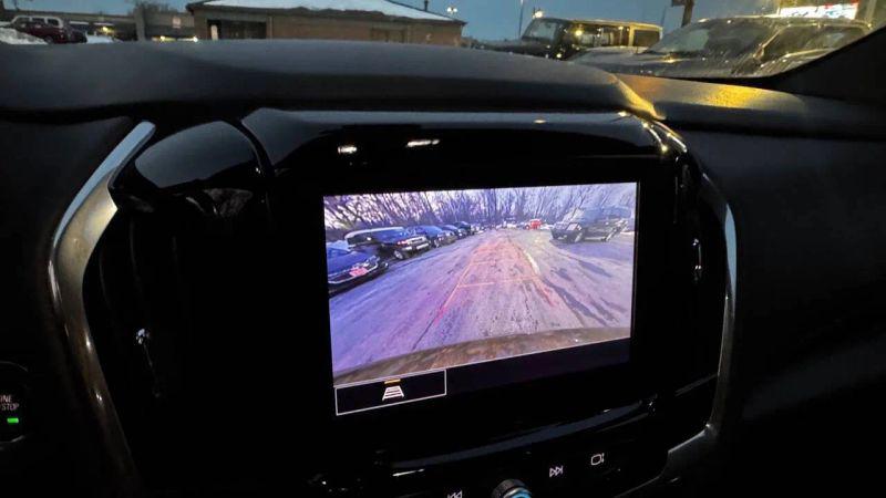 2022 Chevrolet Traverse AWD LT Cloth