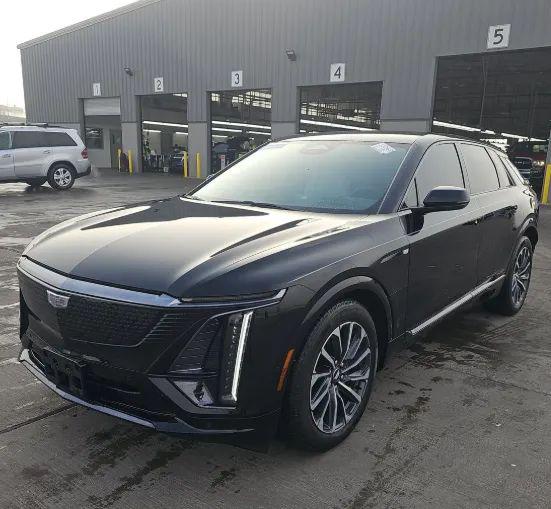 2024 Cadillac iQ Sport w/1SF