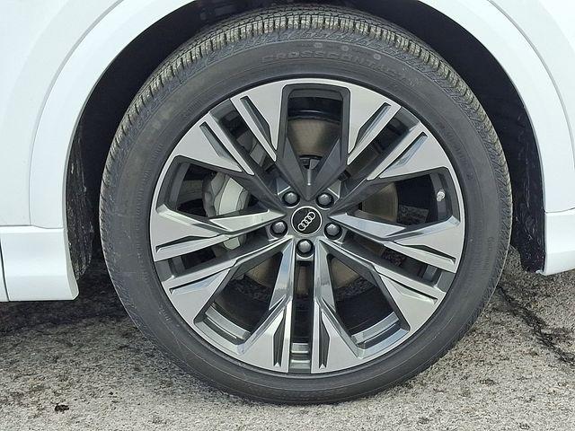 2026 Audi Q8 Premium Plus 55 TFSI quattro Tiptronic