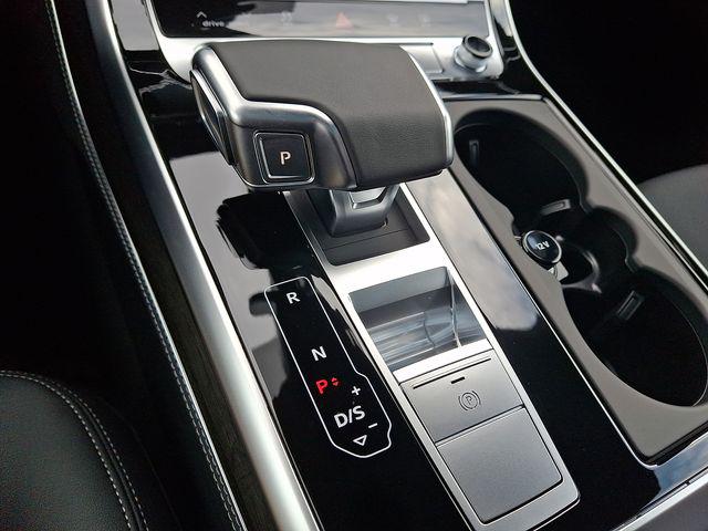 2026 Audi Q8 Premium Plus 55 TFSI quattro Tiptronic