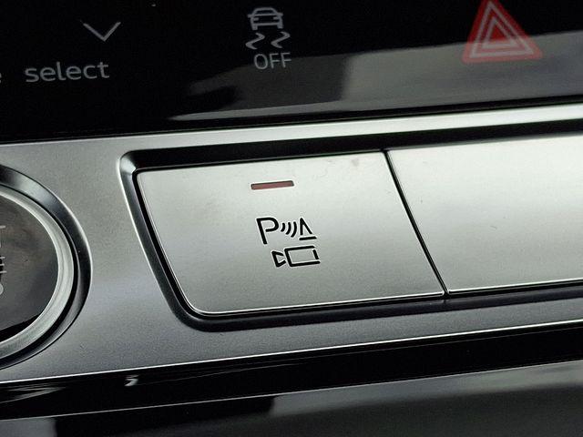 2026 Audi Q8 Premium Plus 55 TFSI quattro Tiptronic