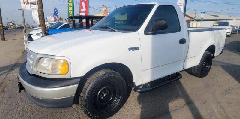 1999 Ford F-150 Base