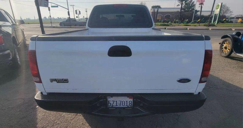 1999 Ford F-150 Base
