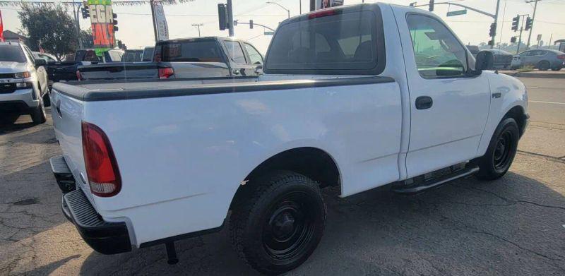 1999 Ford F-150 Base