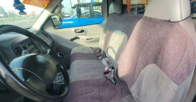 1999 Ford F-150 Base