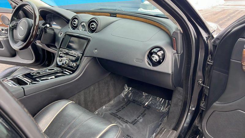 2016 Jaguar XJ Supercharged