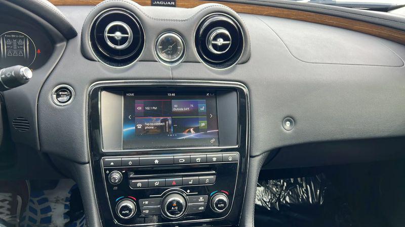 2016 Jaguar XJ Supercharged