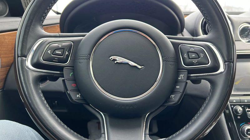 2016 Jaguar XJ Supercharged