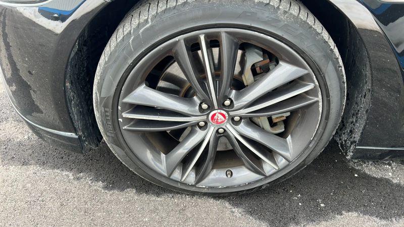 2016 Jaguar XJ Supercharged