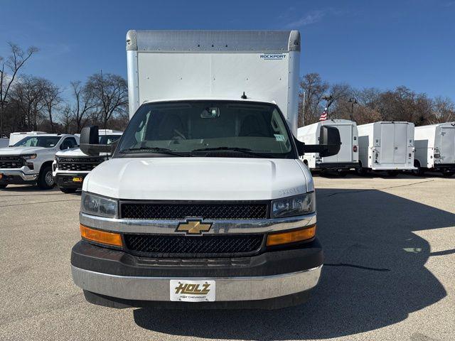2025 Chevrolet Express Cutaway 4500 Van