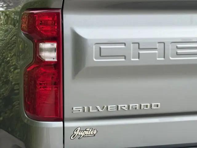 2026 Chevrolet Silverado 1500 2WD Crew Cab Short Bed Custom