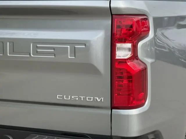 2026 Chevrolet Silverado 1500 2WD Crew Cab Short Bed Custom