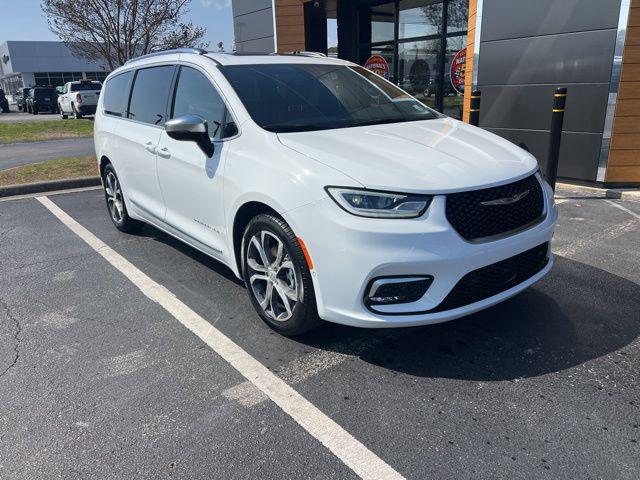 2026 Chrysler Pacifica Pinnacle for sale in Jacksonville, NC