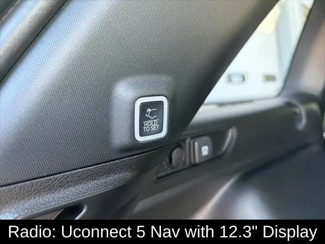 2026 Jeep Grand Cherokee Altitude 4x2