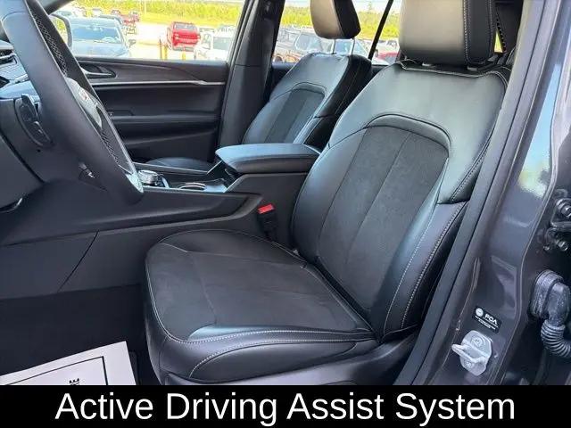 2026 Jeep Grand Cherokee Altitude 4x2