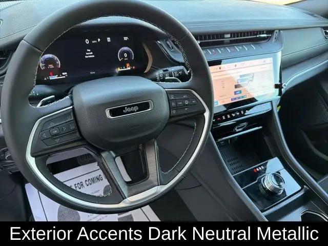 2026 Jeep Grand Cherokee Altitude 4x2
