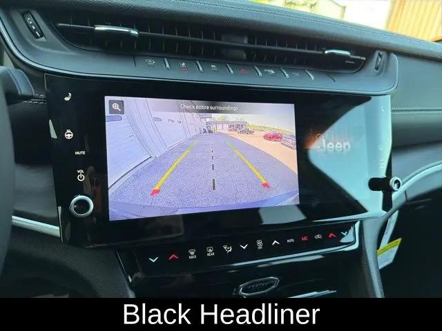 2026 Jeep Grand Cherokee Altitude 4x2
