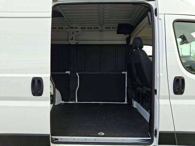 2024 Ram ProMaster 2500 Cargo Van Tradesman High Roof 136" WB w/Pass Seat