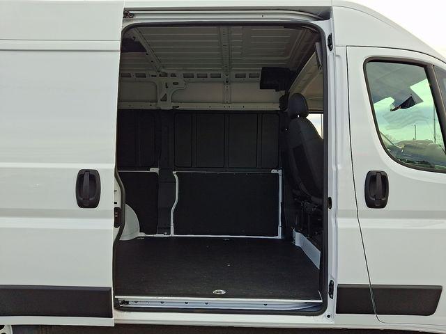 2024 Ram ProMaster 2500 Cargo Van Tradesman High Roof 136" WB w/Pass Seat