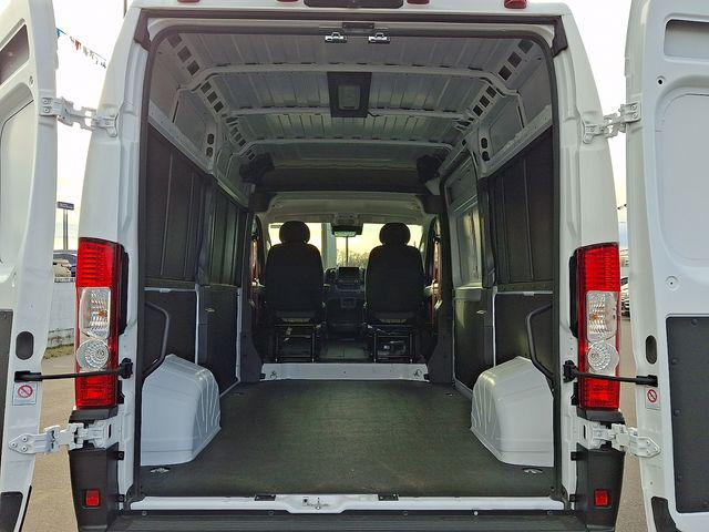 2024 Ram ProMaster 2500 Cargo Van Tradesman High Roof 136" WB w/Pass Seat