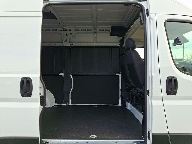 2024 Ram ProMaster 2500 Cargo Van Tradesman High Roof 136" WB w/Pass Seat