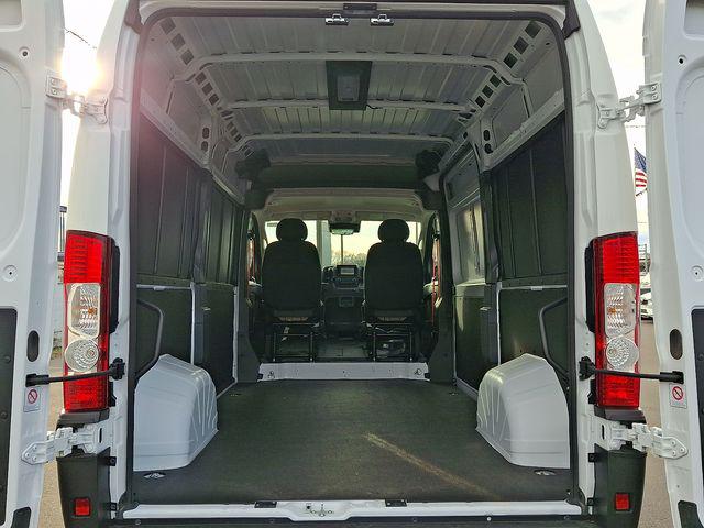 2024 Ram ProMaster 2500 Cargo Van Tradesman High Roof 136" WB w/Pass Seat