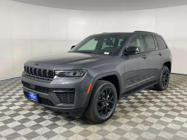 2026 Jeep Grand Cherokee Altitude 4x4 for sale in Bremerton, WA